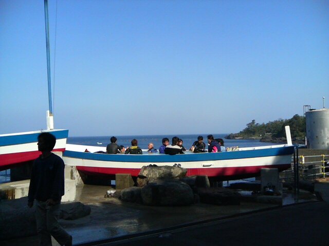 ���ɓ��E�x�˂̉����