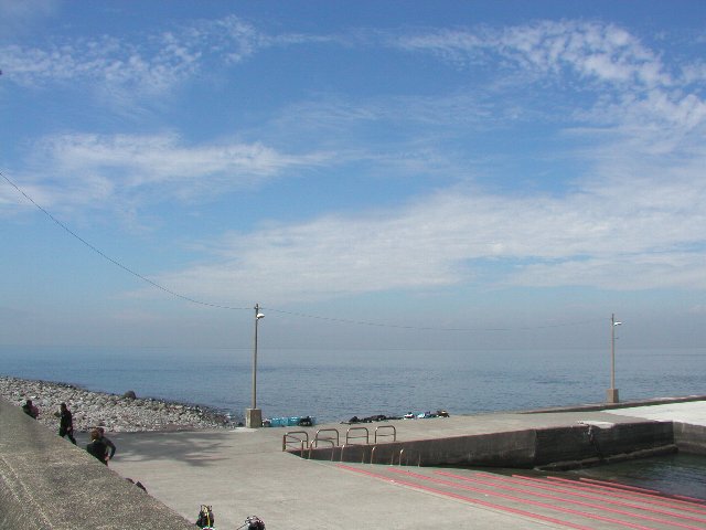 ���ɓ��E��c�̊C�̕��i