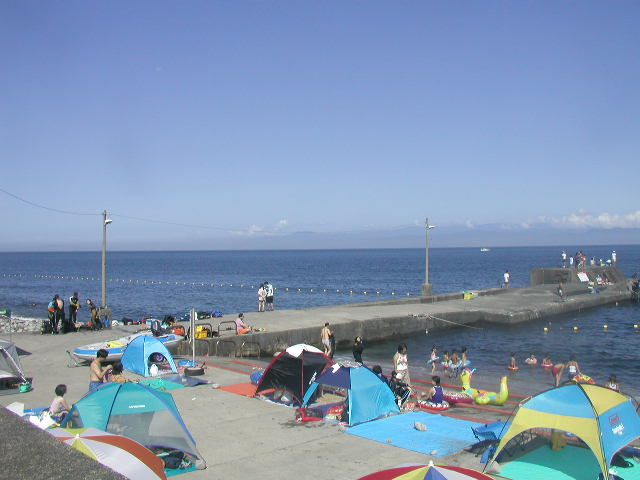 ���ɓ��E��c�E�Ă͊C����